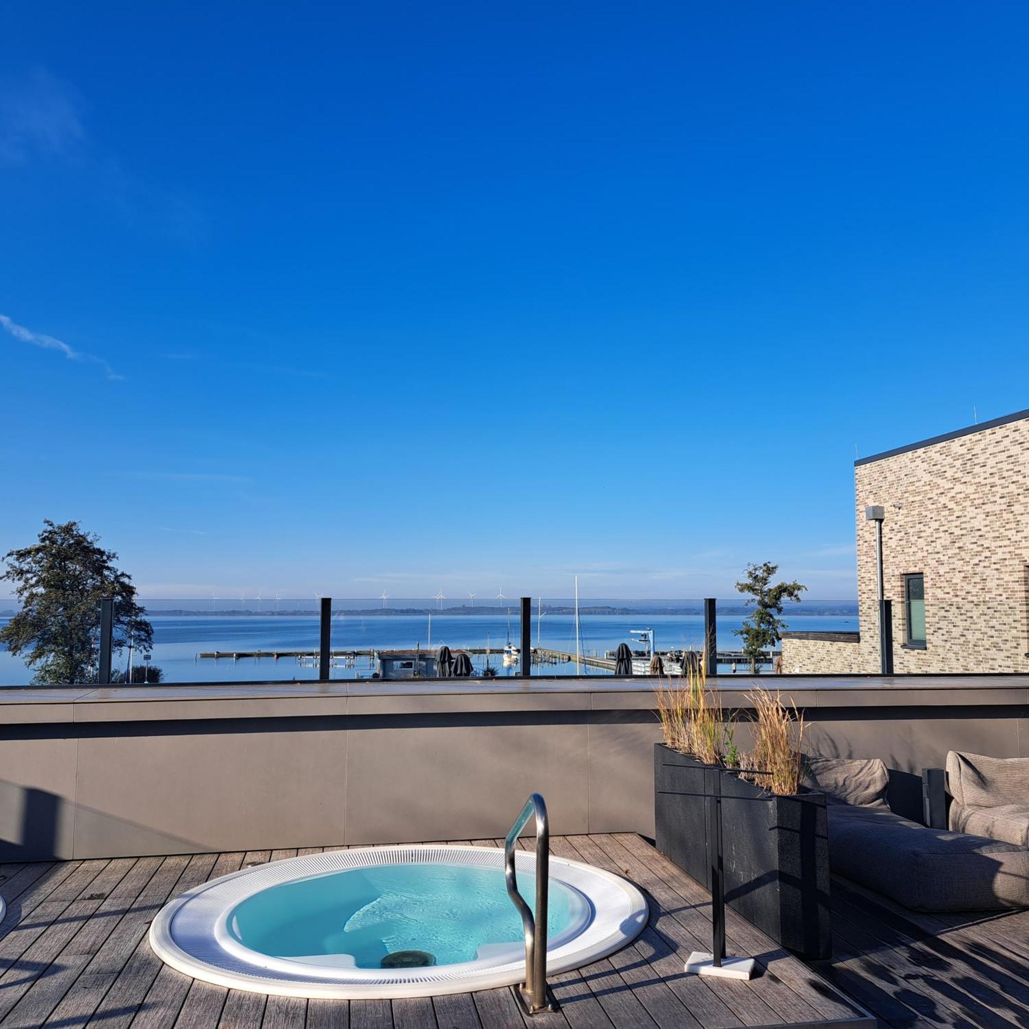 Seeliebe, 300 Meter Zum Wasser, Mit Terrasse Und Garten Lembruch Exterior foto